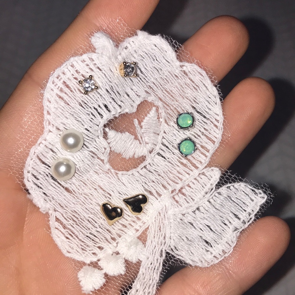 Francesca’s Earring Set